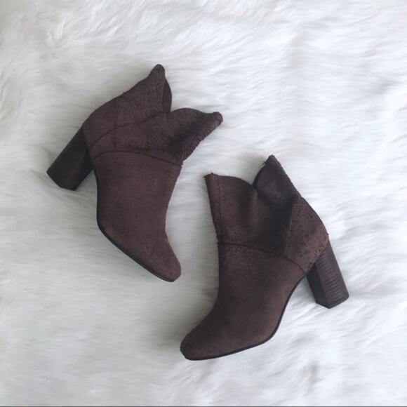 Anthropologie Burgundy Suede Ankle Boots - Picture 7 of 8